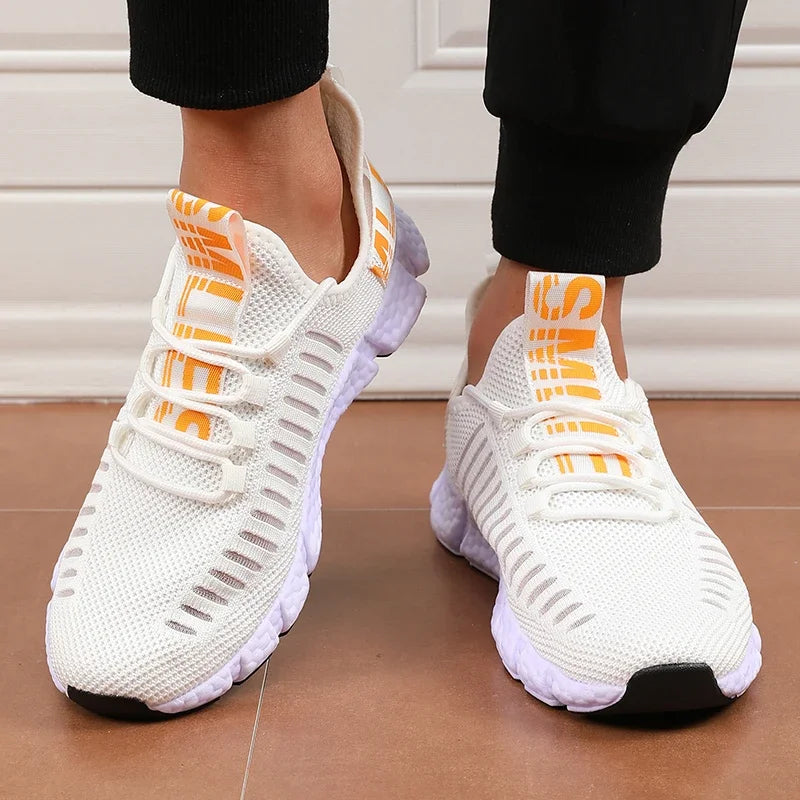New Men's Sports Shoes with Cushioning Mesh Speculative Stage Hiking Shoes Anti Slip Comfortable Lightweight Gym Training Shoes