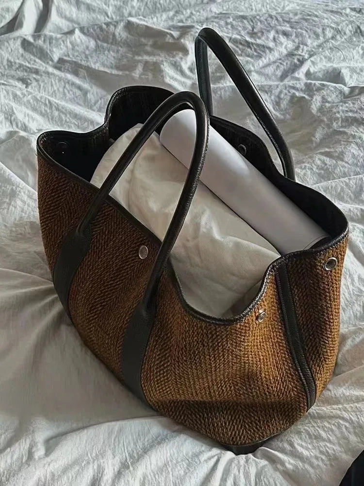 2025 New Women Bag with Fashionable Temperament Single Shoulder Hand-held Large Bags Simple and Versatile Backpacks