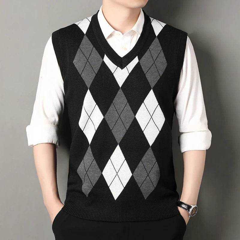 Mens Business Casual Knit Vest Classic Argyle Light Weight Knitwear Suit Vest Versatile Sleeveless Pullover Vests