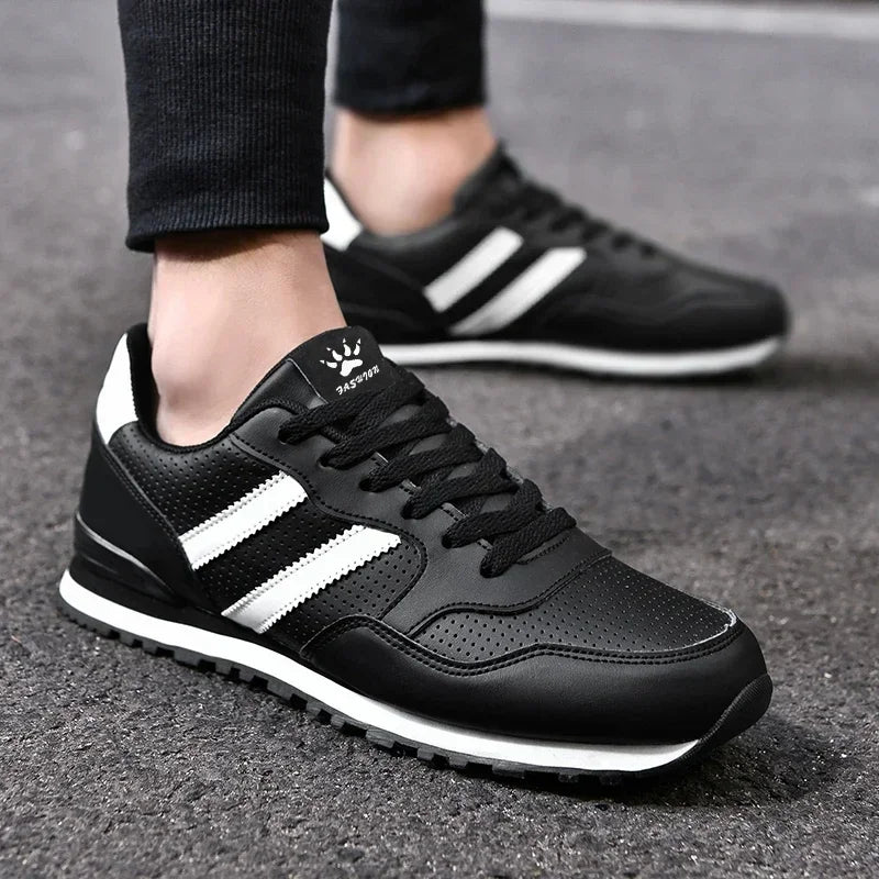 2024 Men Classical Running Shoes Lightweight Leather Outdoor Casual Sneakers Men Comfortable Sport Breathable Flat Jogging Shoes