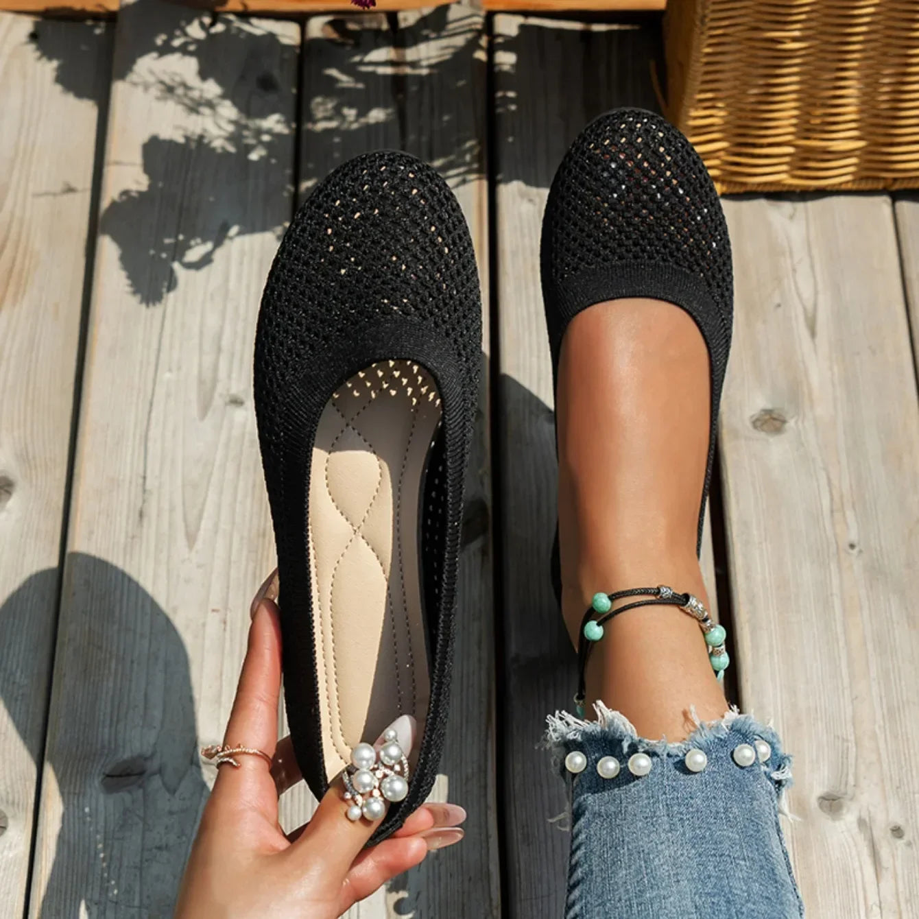 Women Round Toe Flat Shoes Solid Color Knitted Slip on Shoes Casual Breathable Ballet Flats Women Mesh Flat Shoes Loafers Woman
