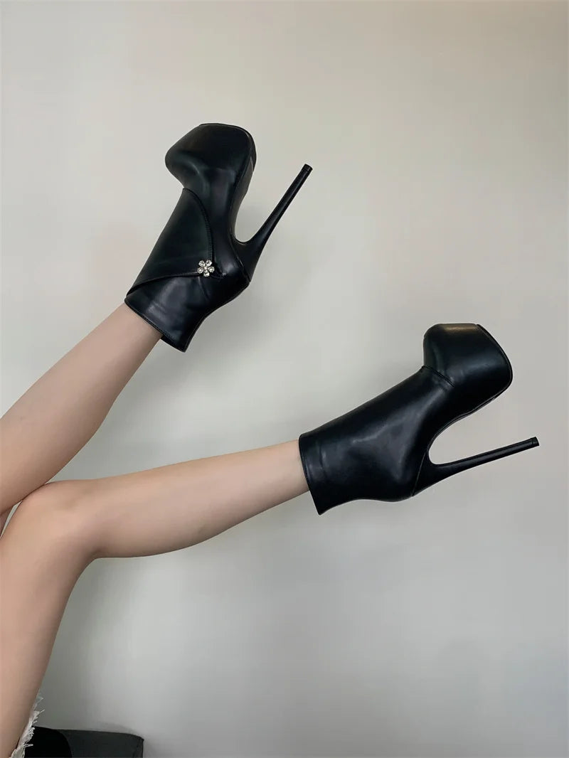 Hlieny Size 35-42 Fashion Extreme Platform Boots Women Winter Fashion Round Toe Thin High Heels Flowers Buckle Shoes