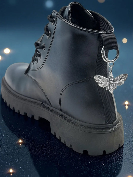 1 Pair of Gothic Ancient Silver Black Skull Butterfly Moth Decoration for Boots, DIY Shoe Accessories Add Mysterious Atmosphere for Women and Men - Compact, Exquisite, Multifunctional Fashion Items, Halloween Gifts
