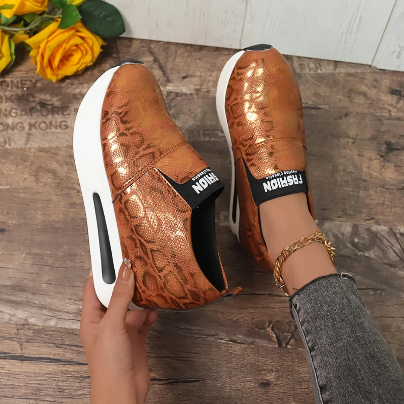 Women Sneakers New Casual Non-Slip Platform Sneakers Women Fashion Slip-On Designer Shoes for Women Fashion Lightweight Loafers