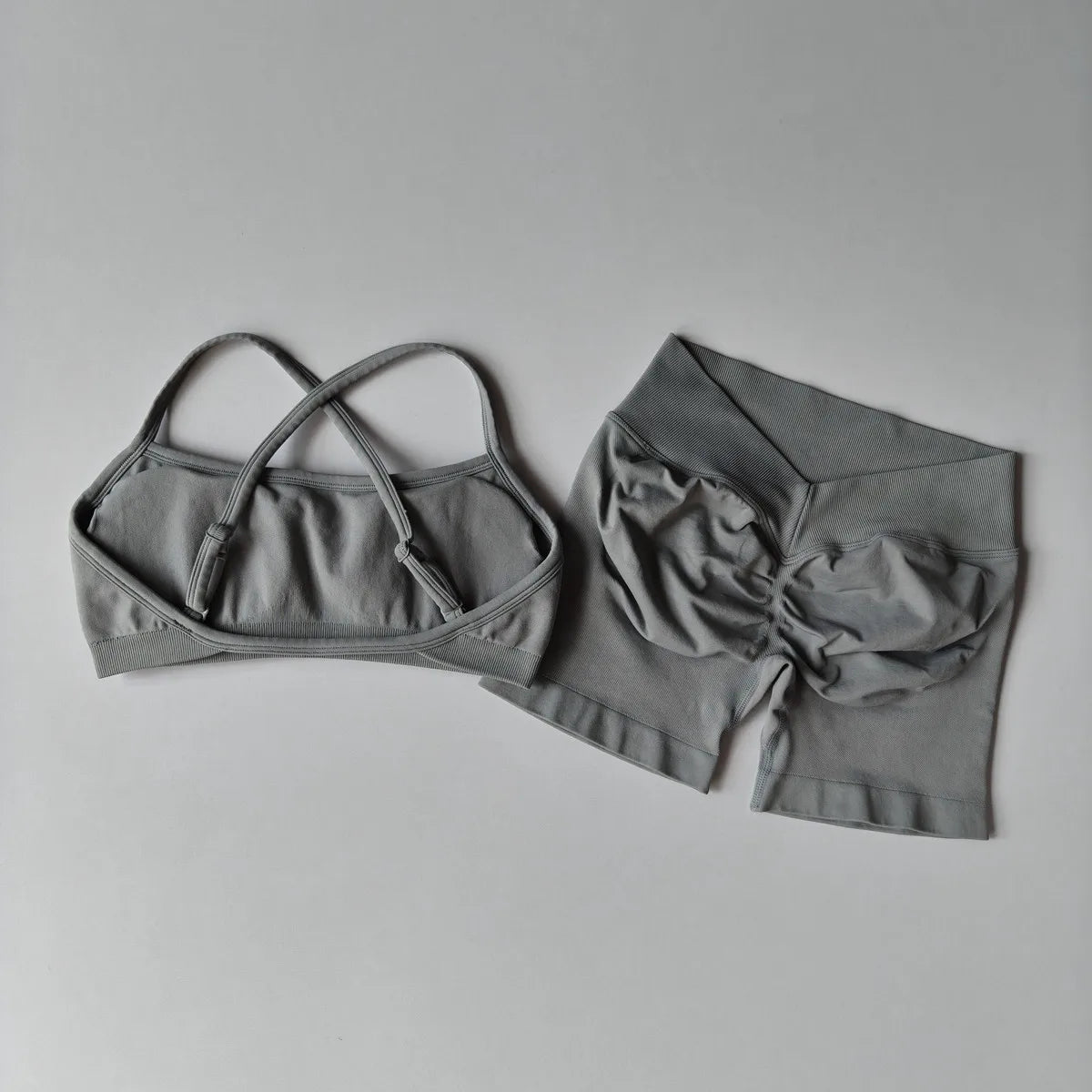 Sports Shorts Set 2 Pieces Seamless Yoga Set Women Workout Tracksuit Sports Bra and Yoga Shorts Suits Sportswear Fitness Gym Set