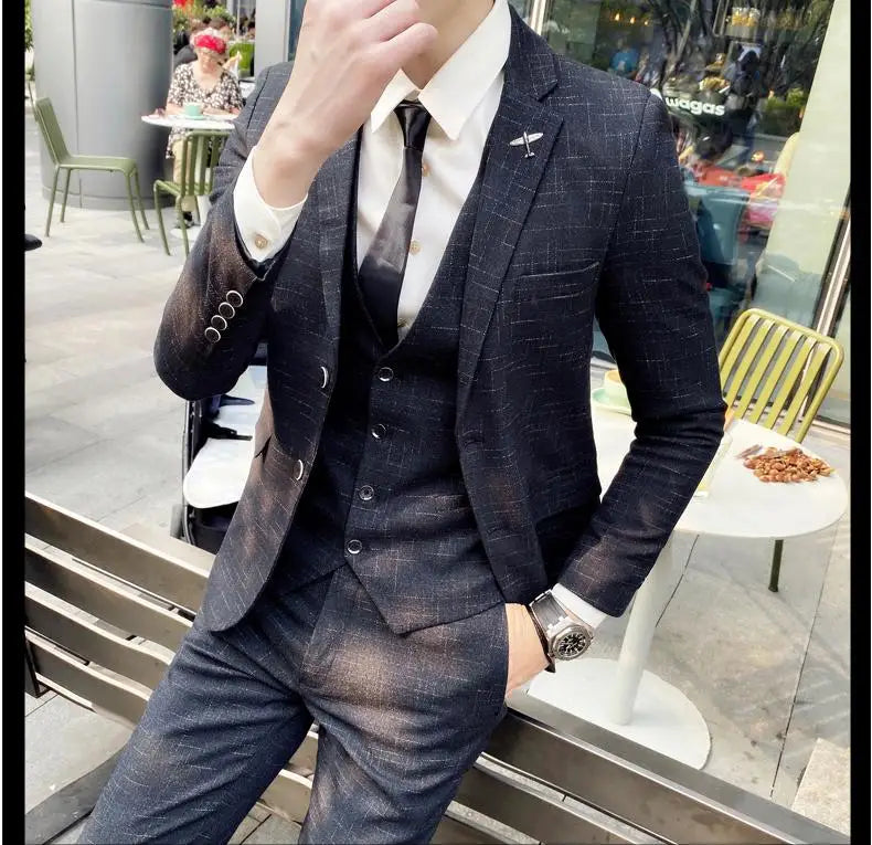 2023 Men's British Fashion Three-piece Set Slim Fit Suit Vest Trousers Ensemble Handsome Trendy All-in-one Banquet Blaze