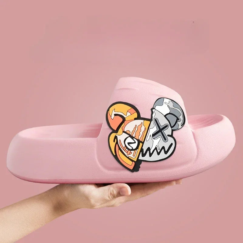 Men's Slippers Cool Bear Stickers Thick-soled Soft Women's Sandals Bathroom Beach Indoor Outdoor Men's Slippers Non-slip2024
