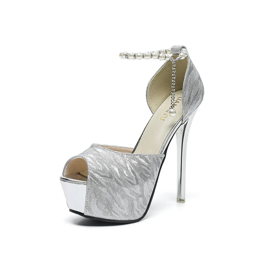 Peep Toe Fashion Rivet Buckle Women Sandals Summer Black Pink Platform Patent Leather High Heels Hollow Party Ladies Bride Shoes