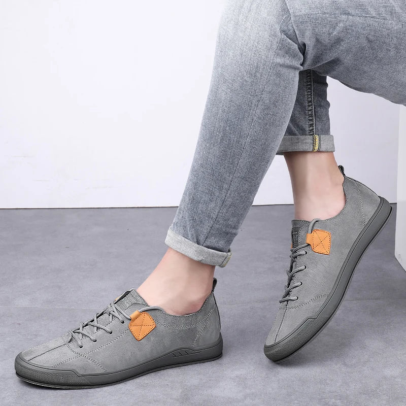 New Soft-Soled Mens Vulcanized Shoes Suede Leather Men Sneakers Fashion Lace-up Solid Shoes Rubber Flats Spring Man Casual Shoes