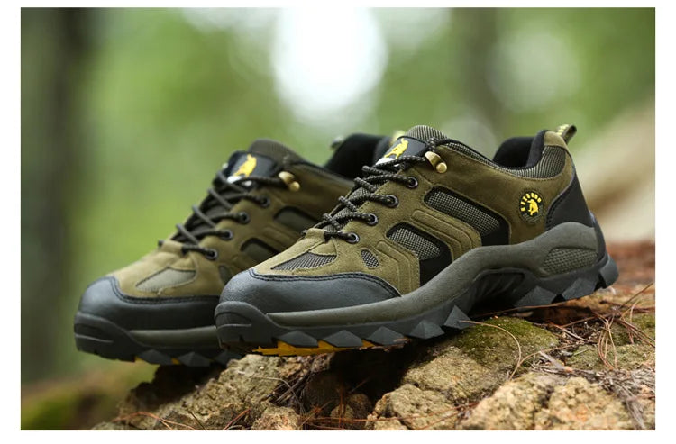 Men's Outdoor Climbing Shoes Breathable Waterproof Sports Hiking Shoes Rubber Outsole Low Cut Lace up Casual Shoes