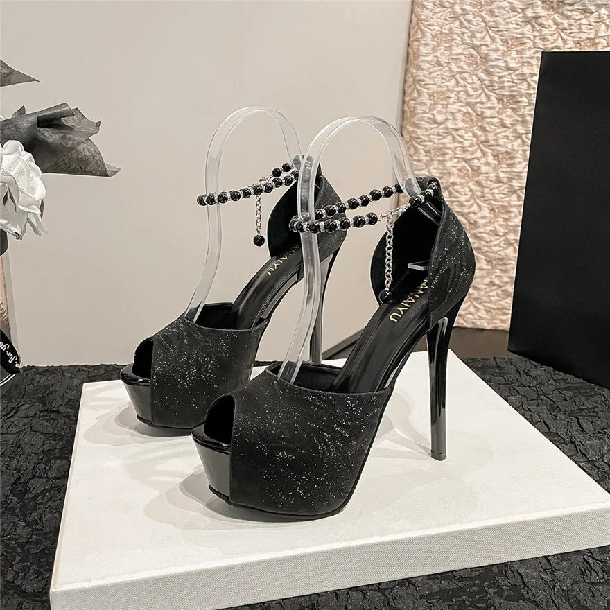 Peep Toe Fashion Rivet Buckle Women Sandals Summer Black Pink Platform Patent Leather High Heels Hollow Party Ladies Bride Shoes