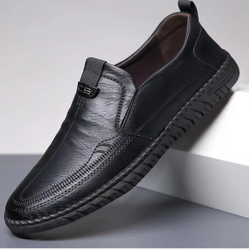 Handmade Men Leather Shoes Soft Sole Loafers Business Casual Shoes Slip on Men Shoes Classic Moccasins Lightweight Driving Flats