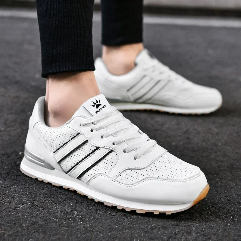 2024 Men Classical Running Shoes Lightweight Leather Outdoor Casual Sneakers Men Comfortable Sport Breathable Flat Jogging Shoes