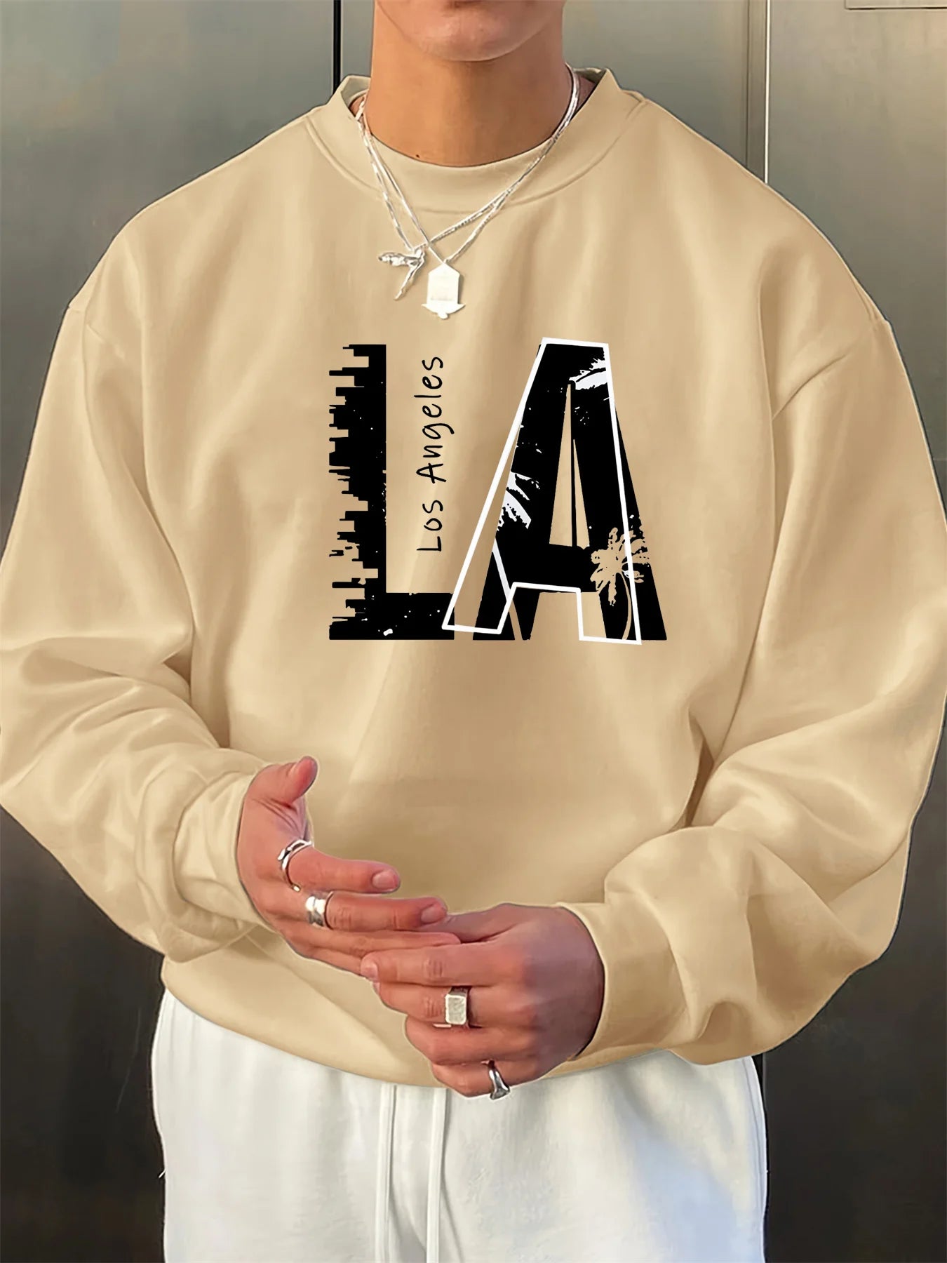 Men's autumn and winter fashionable casual loose Los Angeles LA letter graphic printed long sleeved round neck sweatshirt