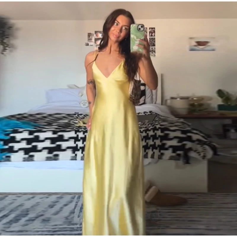 Elegant Satin Pink Women's Long Dresses Fashion Sleeveless Backless Slim Fit Hem Midi Dress Summer Female Holiday Robes 2026