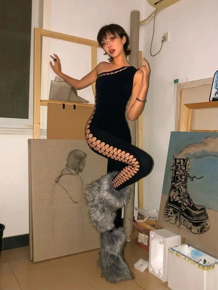 Sexy Streetwear Slanted Shoulder Hollow Sleeveless Jumpsuit Hot Girls Tight Fitting Slimming Bottom Jumpsuit Punk Personality