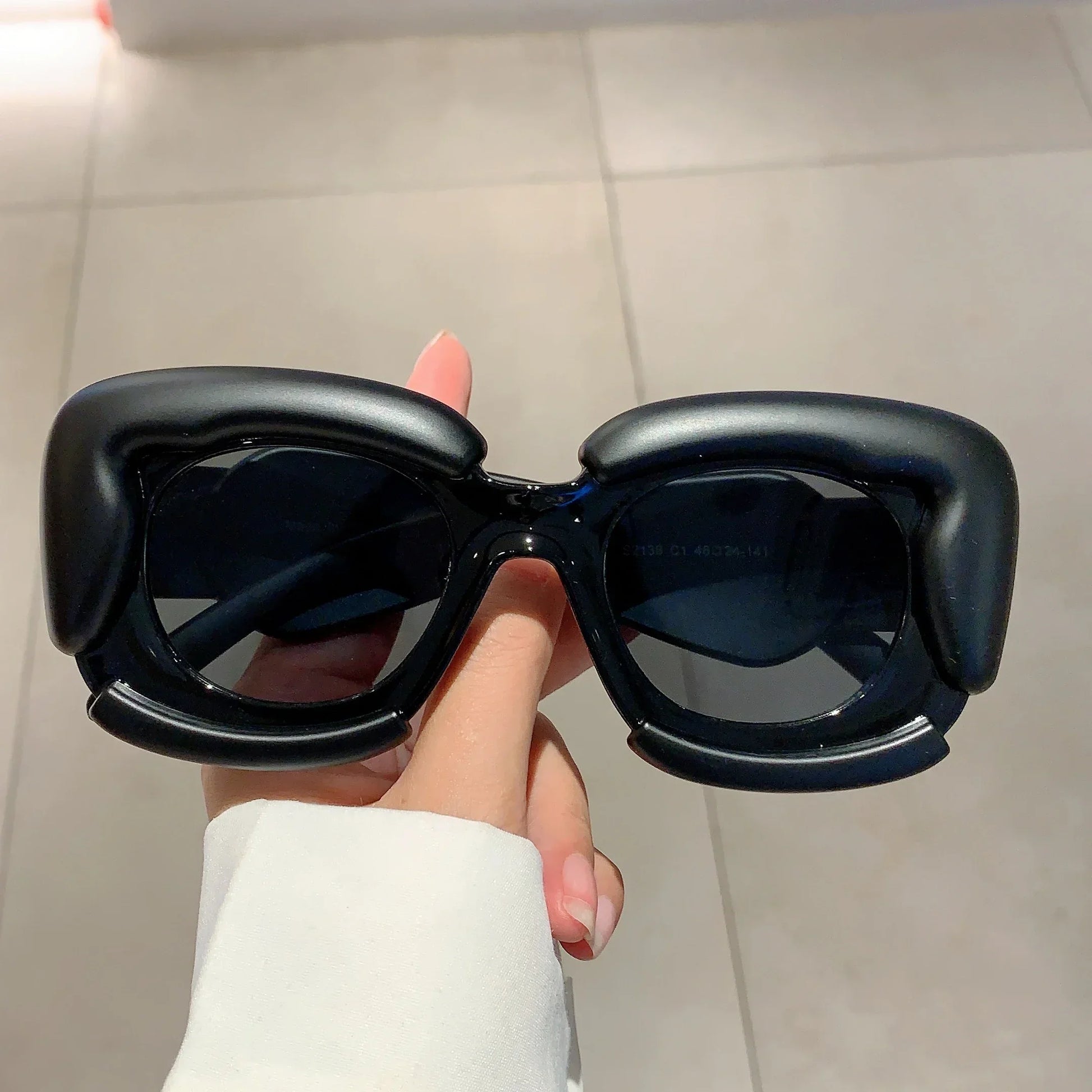 KAMMPT Square Women Sunglasses 2023 New Oversized Cloud Shape Rim Shades Ins Trendy Luxury Brand Design UV400 Protection Eyewear BAZAARHUBO
