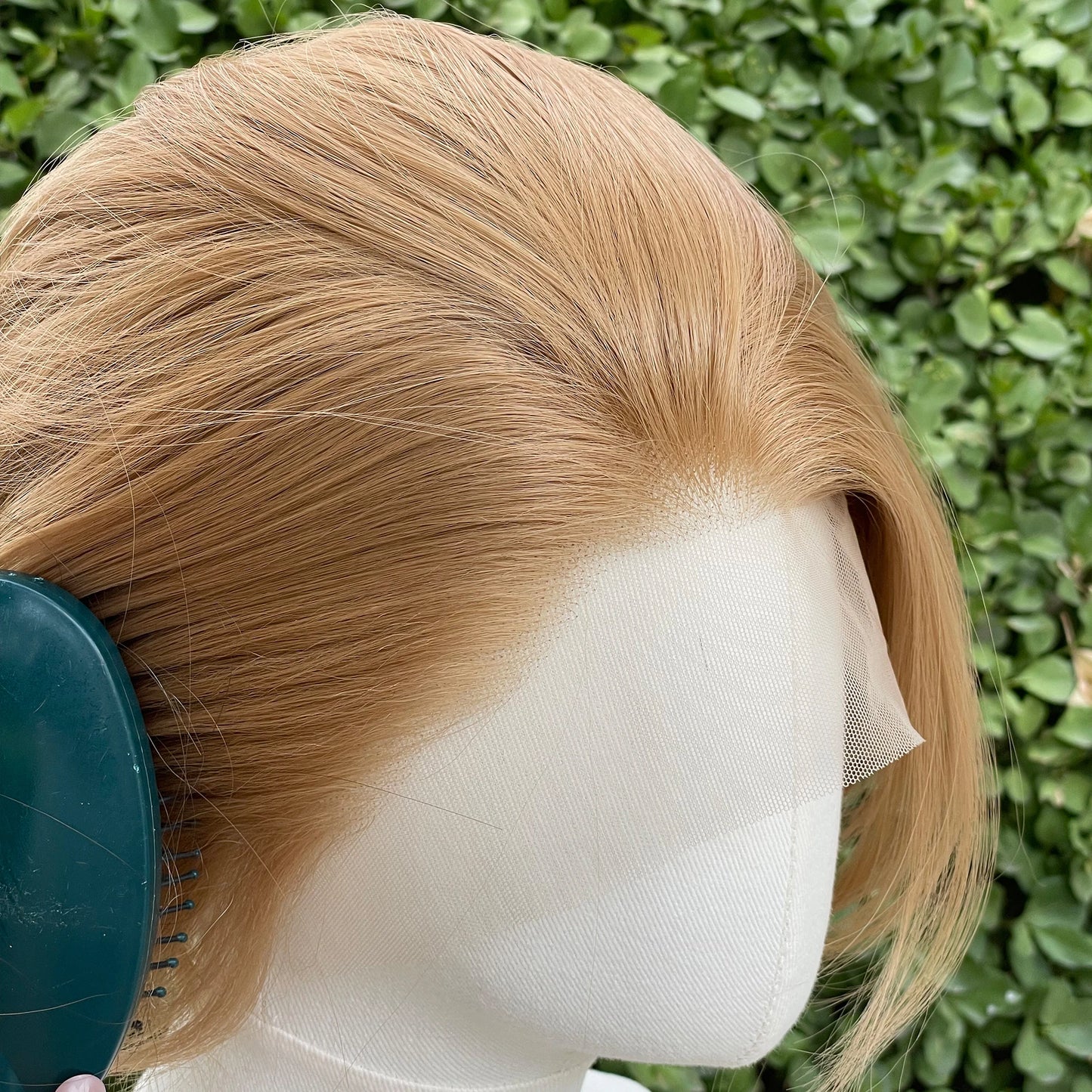 Short Bob Cut Cosplay Wigs for Men Honey Brown Women Free Part Wig Glueless 13x4 Synthetic Lace Front Wigs Natural Hairline 150%