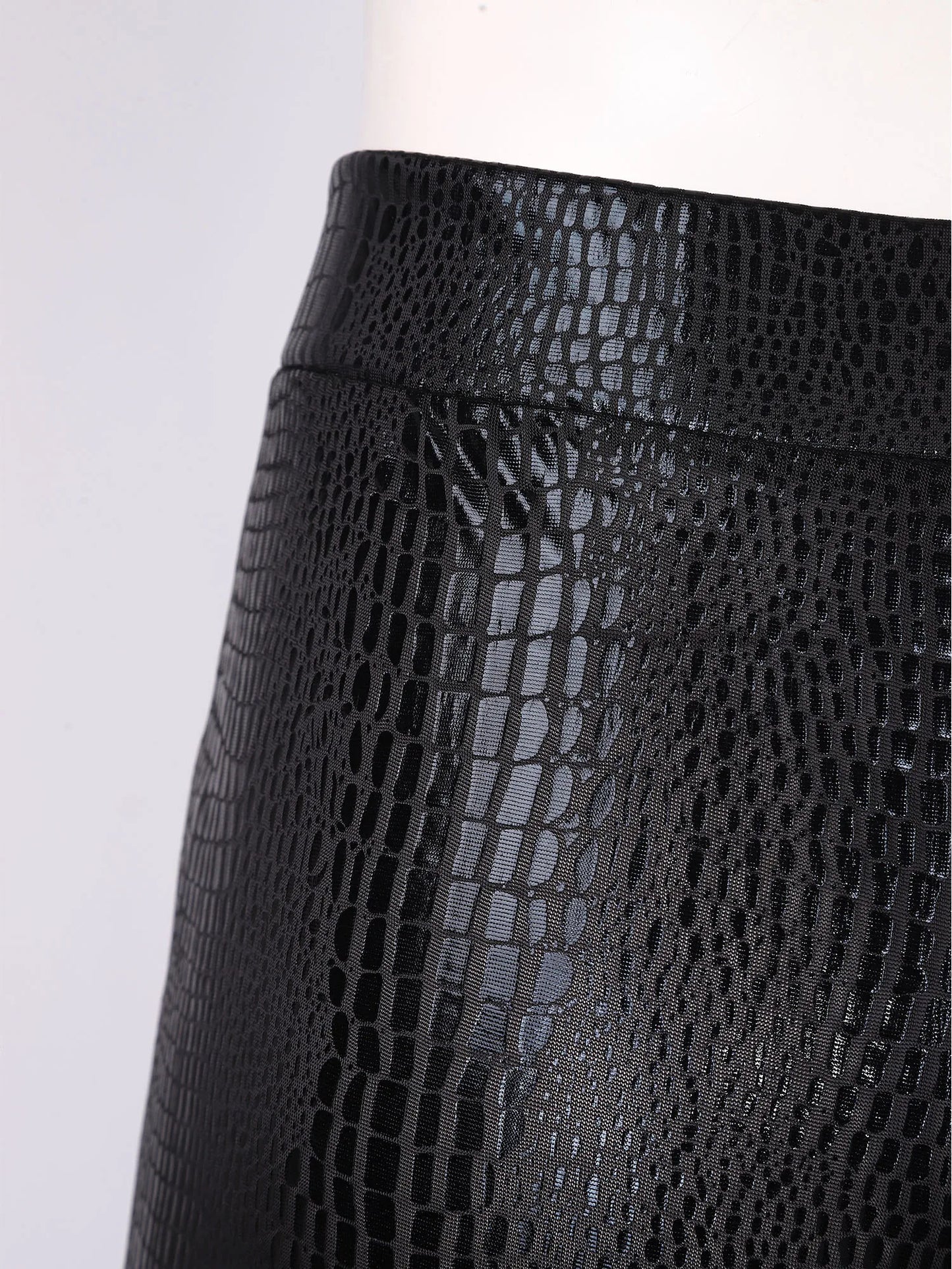 Womens Tights Skinny Pants Metallic Shiny Snake-skin Pattern Capri Pants V-shape Elastic Waistband Rave Party Nightclub Costume