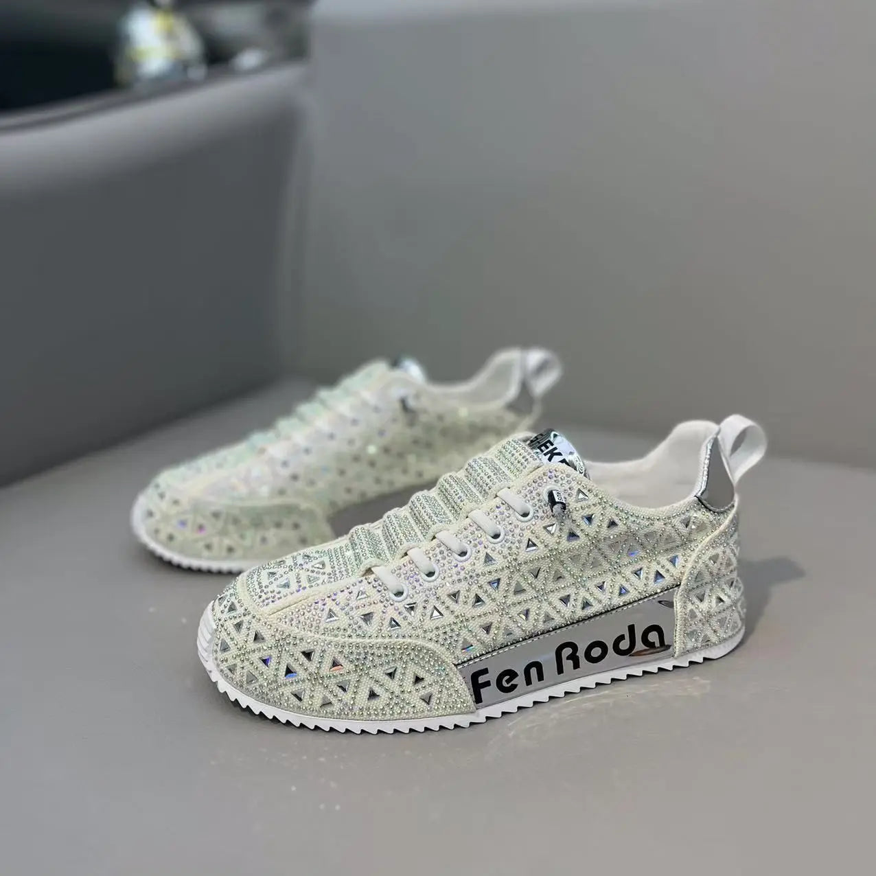Sneakers Casual Men Designer Punk Bling Board Shoes Fashion Leather Mesh Breathable Increased Internal Flat Platform Sport Shoes