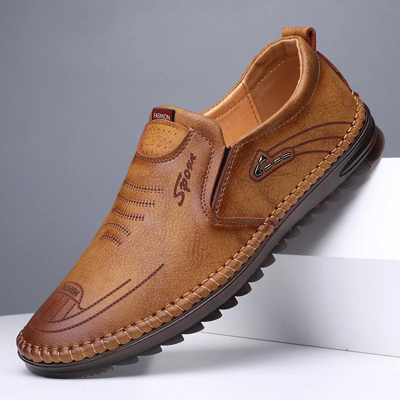 High Quality Men Shoes Handmade Leather Footwear Male Casual Business Flats Outdoor Soft Soled Travel Sneakers Brand Moccasins