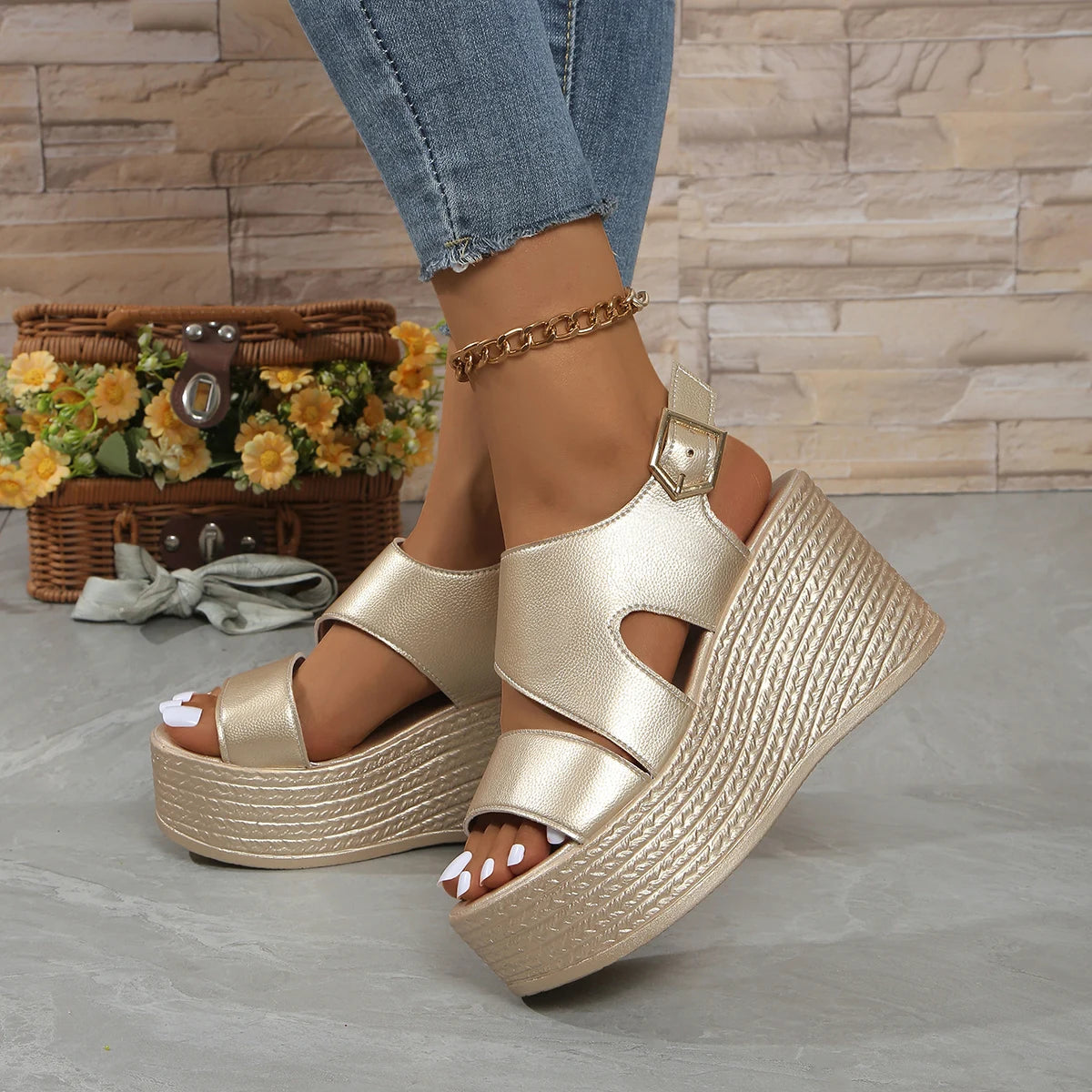 Open-toe slope sandals leather strap Roman shoes 2025 summer fashion lightweight thick sole non-slip high heels women's shoes