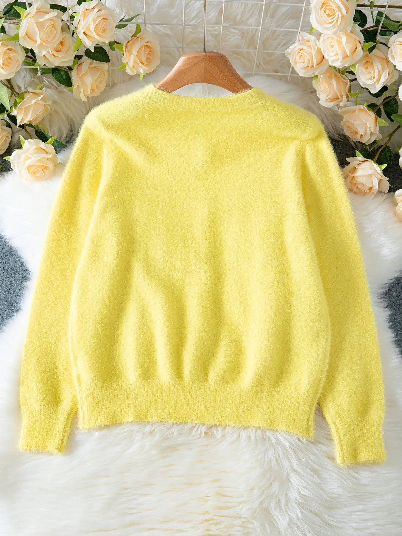 Autumn Winter Fashion Yellow Cardigan Women Heart Button Long Sleeve Knit Sweater Outerwears