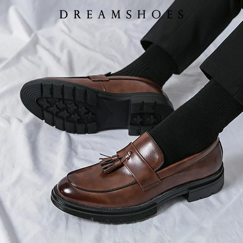 2025 Shoes Men Fashion Soft Moccasins Men Loafers High Quality Leather Tassel Shoes Mens Flats Driving Shoe Plus Size 46