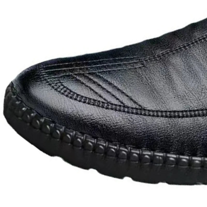 Men's Leather Shoes New Summer Outdoor Slip on Casual Shoes Breathable Non Slip Flats Men Driving Walking Shoes Zapatos De Cuero