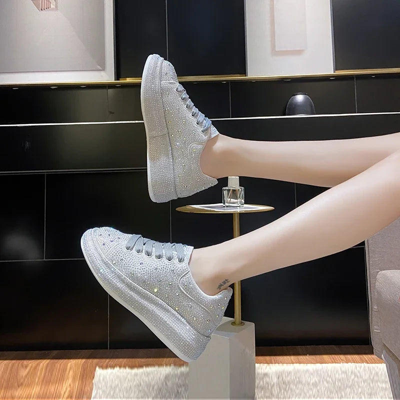 NEW Brand Women Fashion Casual Glitter Sparkling Sneakers Women Encrusted Lace Up Shoes White Sole Fashion Street Sneakers Shiny