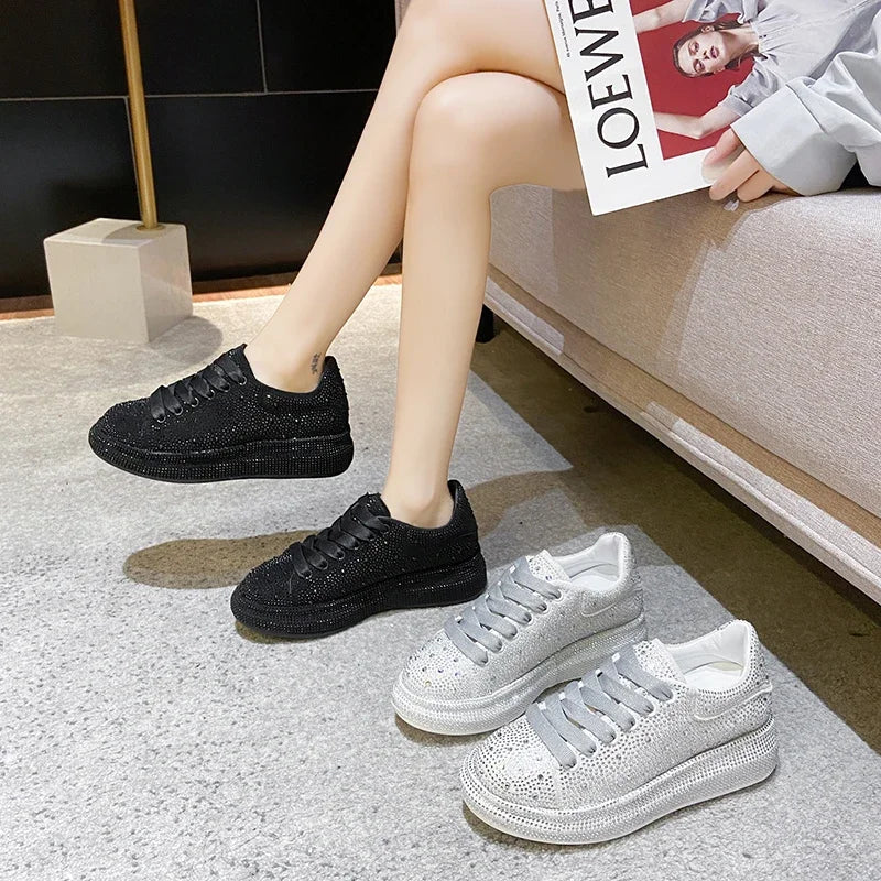 NEW Brand Women Fashion Casual Glitter Sparkling Sneakers Women Encrusted Lace Up Shoes White Sole Fashion Street Sneakers Shiny