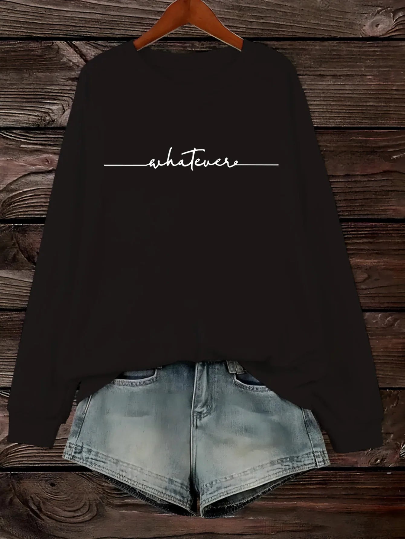 Women's Casual Heart Print Pullover Sweatshirt Geometric Design Long Sleeve Round Neck Machine Washable Regular Fit for Autum