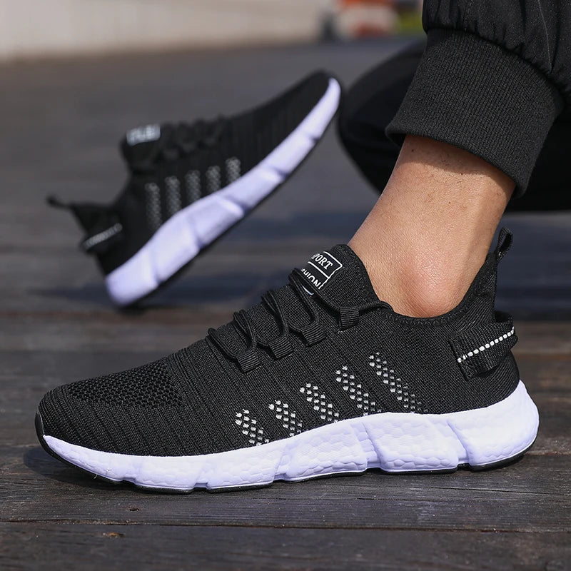 Men's  Cushioned Running Shoes Knitted Mesh Breathable Soft Soled Sneakers Fashion Forward Lightweight Outdoor Exercise Shoes