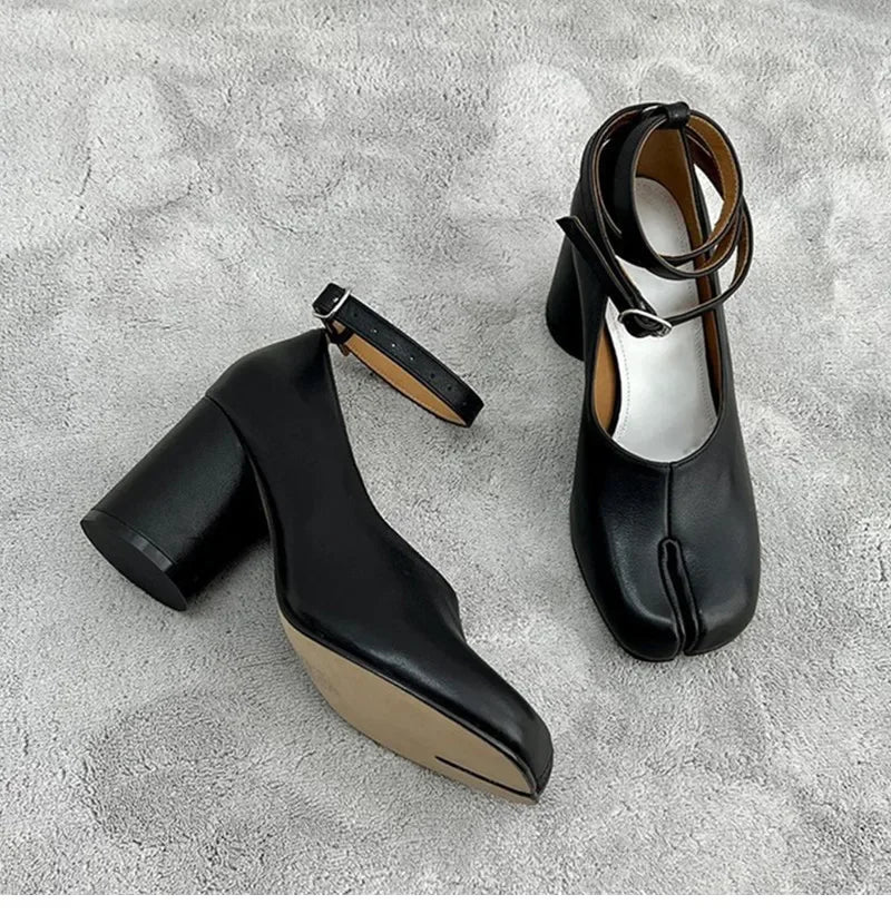 Vintage Spring Fashion Slipt Toe Tabi Women Pumps Chunky Round Heeled Ankle Strap High Heels Patent Leather Party Shoes