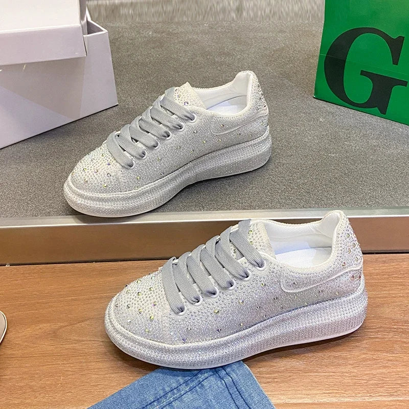 NEW Brand Women Fashion Casual Glitter Sparkling Sneakers Women Encrusted Lace Up Shoes White Sole Fashion Street Sneakers Shiny