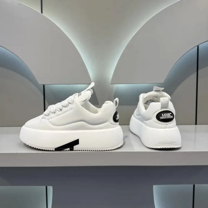 Thick Bottom Heightening White Shoes Round Toe Lace Up Casual Board Shoes Men Anti-slip Comfort Sneakers Fashion Running Shoes