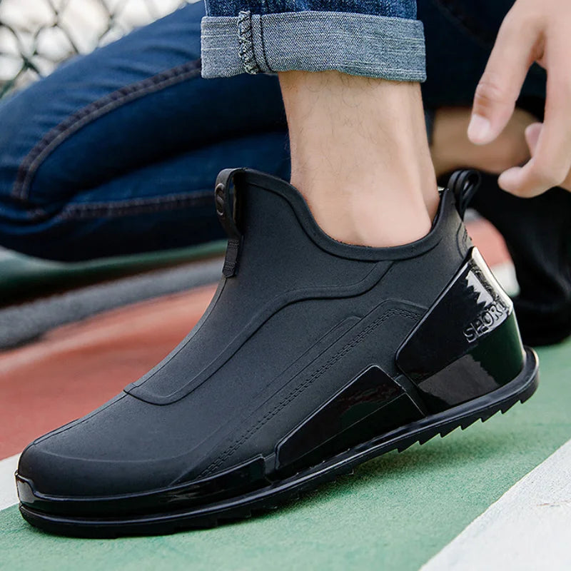 Men's Rain Boots Ankle Waterproof Shoes Men Casual Fishing Work Shoes Slip on Non-slip Rain Shoes Womens Kitchen Rubber Shoe 장화