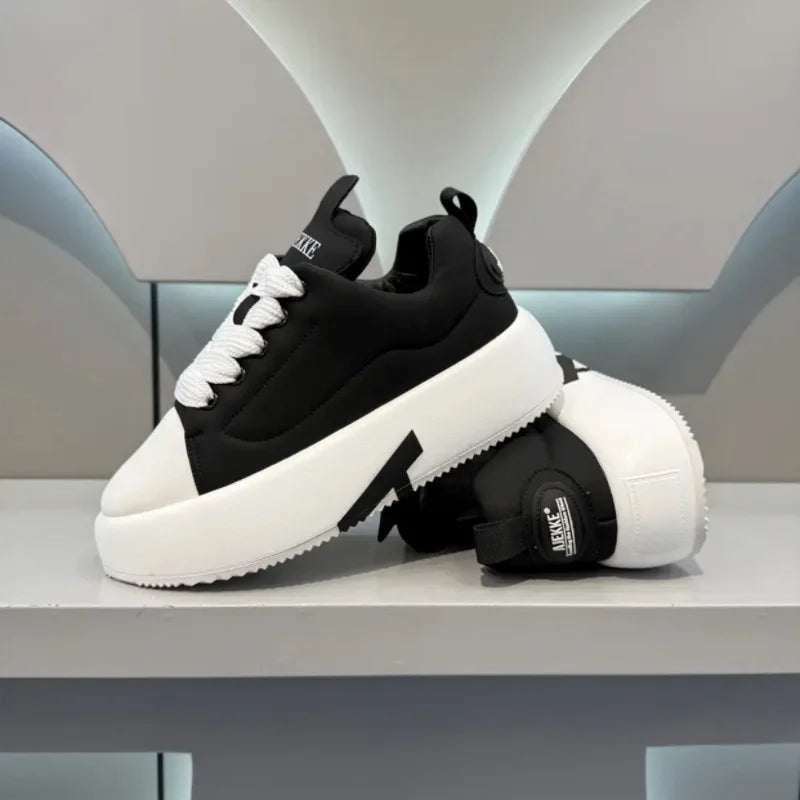 Thick Bottom Heightening White Shoes Round Toe Lace Up Casual Board Shoes Men Anti-slip Comfort Sneakers Fashion Running Shoes