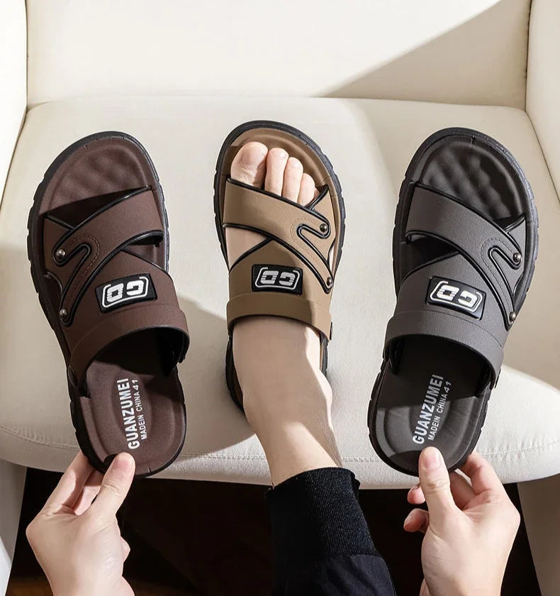 Men's Sandals Anti Slip Beach Shoes 2025 New Summer Versatile Anti Odor Dual Purpose Men's Fashion Waterproof Cool Slippers