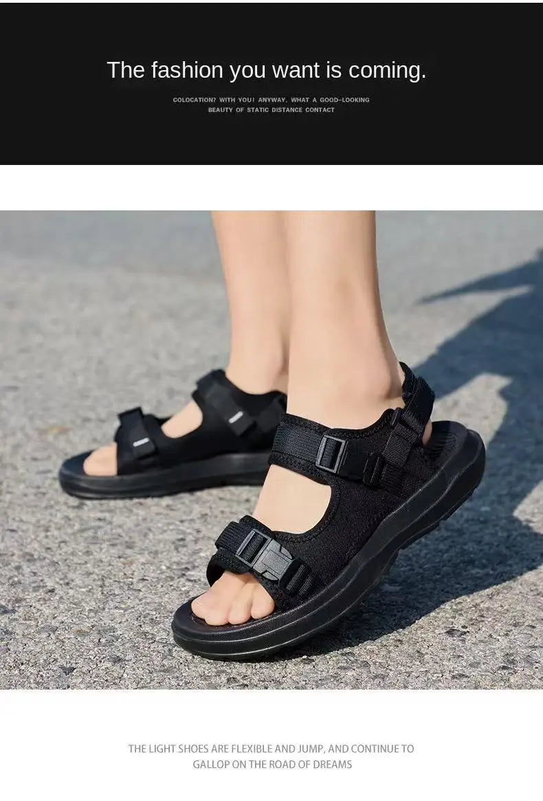 A Pair of New Men's Sandals, Summer Style, Far-Moving, Fashionable, Wear-Resistant, Sand-Resistant, Casual and Versatile Beach Shoes