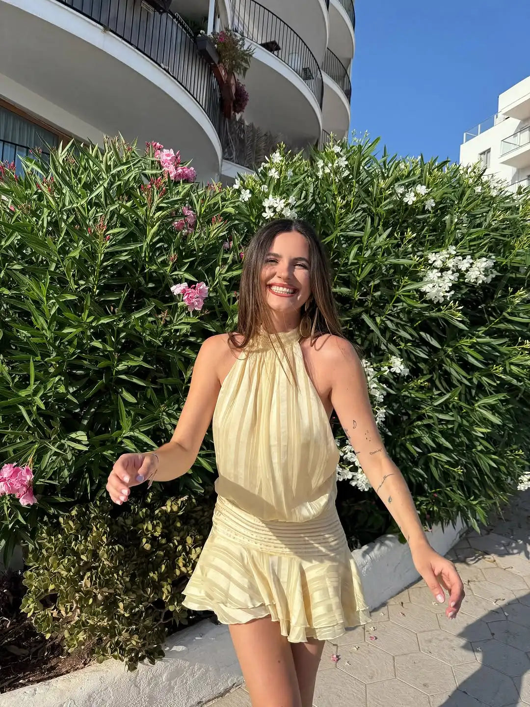 Stunning Shiny Ruffles Lace Up Mini Dress Women's Chic Loose Hollow Out A-line Pleated Vestidos 2026 New Lady Summer Party Gowns