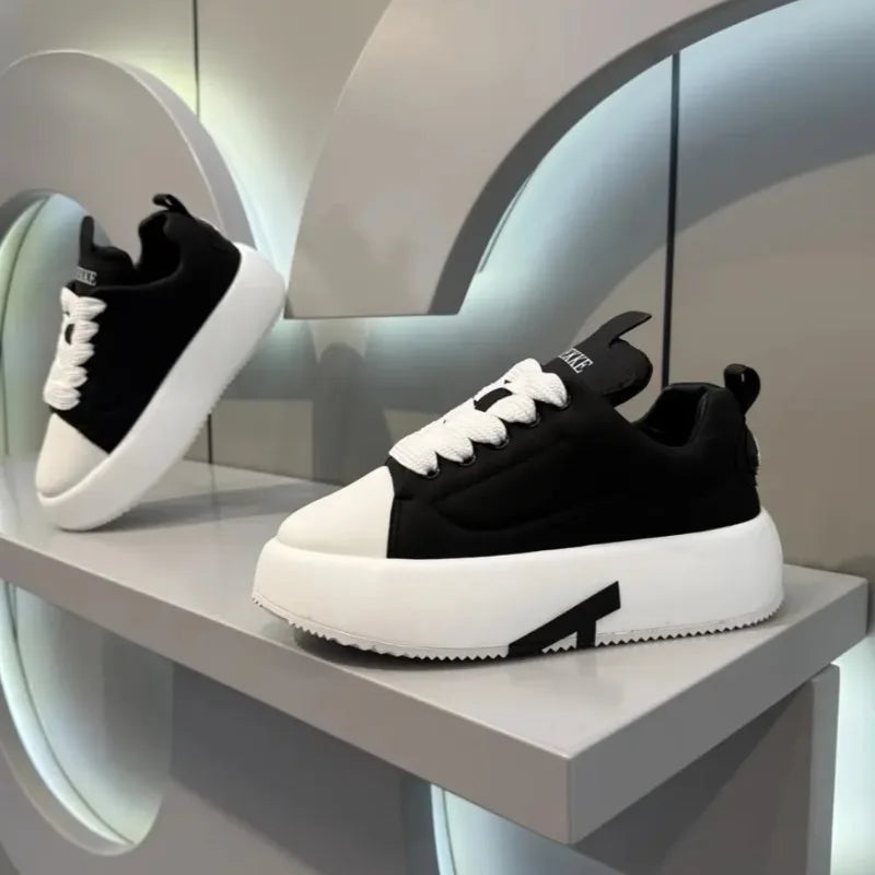 Thick Bottom Heightening White Shoes Round Toe Lace Up Casual Board Shoes Men Anti-slip Comfort Sneakers Fashion Running Shoes
