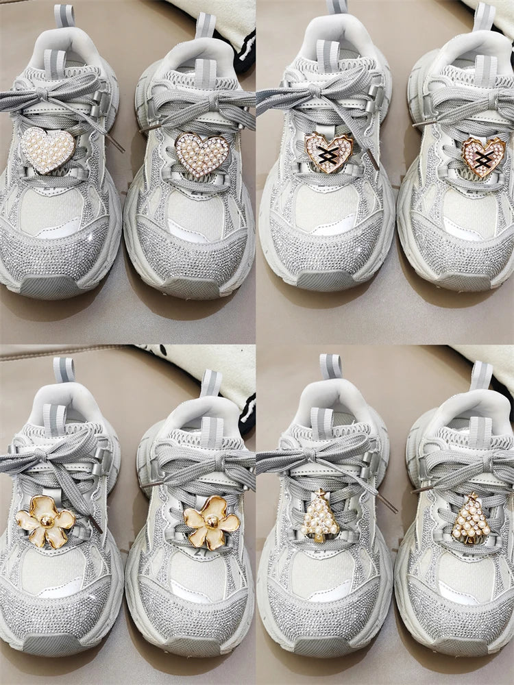 2PCS DIY Flower Shoelaces Charm Christmas Tree Shoes Buckle Decorations Heart Shaped Shoe Clips Butterfly Shoes Lace Accessories
