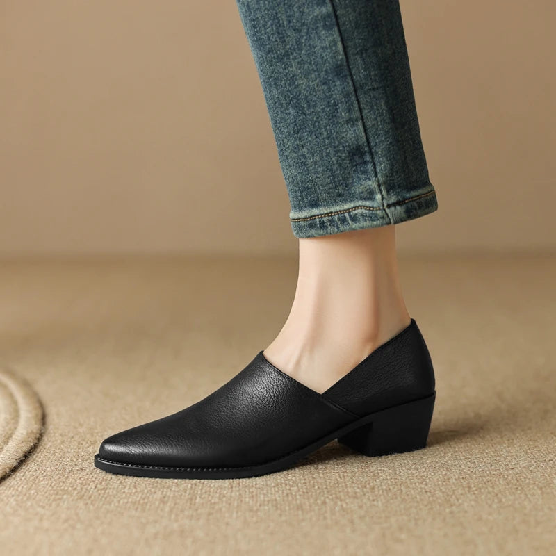 Women's New Simple and Comfortable Vintage Leather Pointed High Heels Large Lefu Shoes