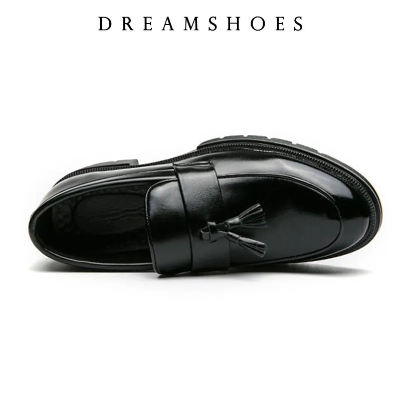 2025 Shoes Men Fashion Soft Moccasins Men Loafers High Quality Leather Tassel Shoes Mens Flats Driving Shoe Plus Size 46