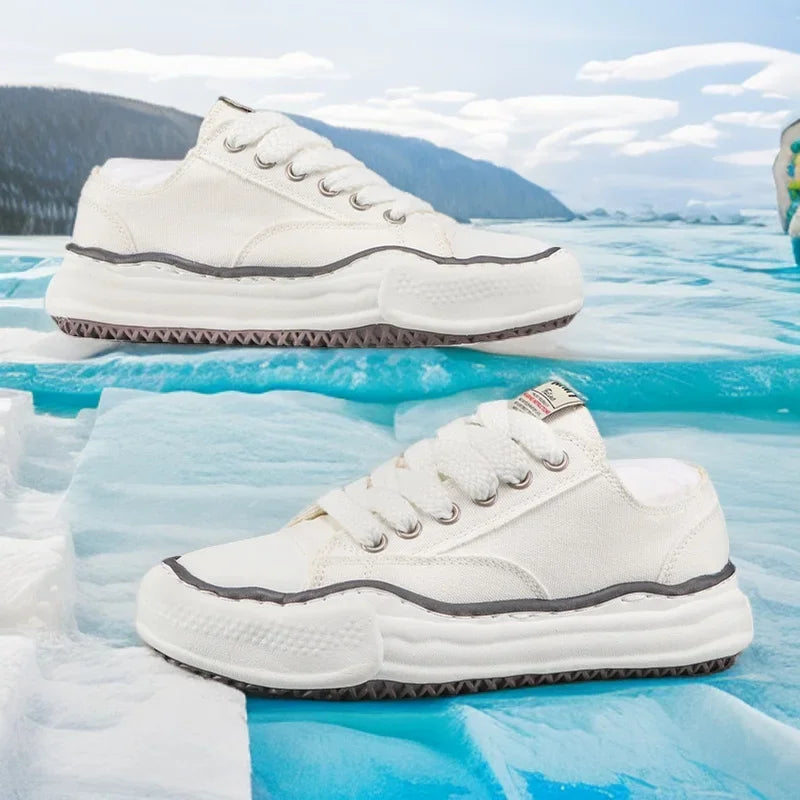 SneakersRetro Casual Unisex Sports Sneakers 2026 New: Streetwear Brand Couples Breathable Soft-Soled Versatile Student