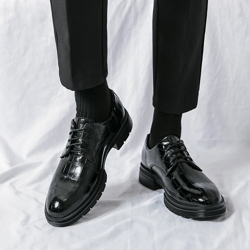 2025 Shoes Men Fashion Soft Moccasins Men Loafers High Quality Leather Tassel Shoes Mens Flats Driving Shoe Plus Size 46