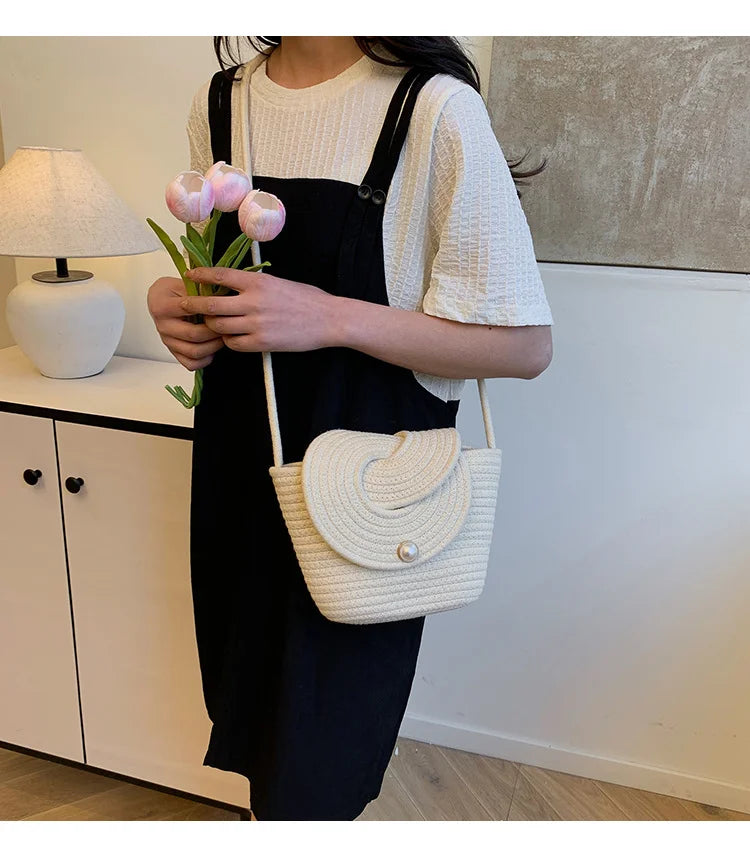 Popular Hand-woven Bags for 2025 Summer, Versatile Single-shoulder Crossbody Bags, Ins Beach Vacation Bags