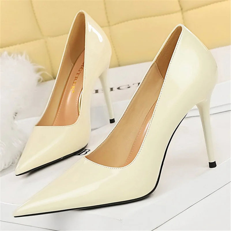 2023 Women Sexy 10cm High Heels Burgundy Nude Pumps Lady Stripper Stiletto Heels Glossy Leather Wedding Bridal Quality Red Shoes