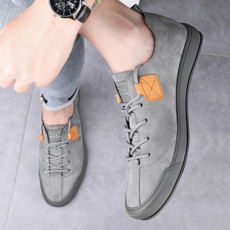 New Soft-Soled Mens Vulcanized Shoes Suede Leather Men Sneakers Fashion Lace-up Solid Shoes Rubber Flats Spring Man Casual Shoes